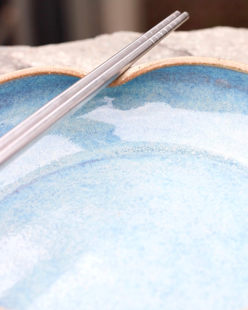 Shallow Bowl with Chopstick Rests